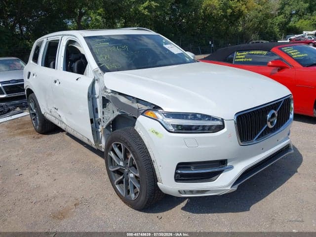 2017 VOLVO XC90 T6 MOMENTUM - 1