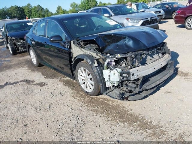 2018 TOYOTA CAMRY LE - 1