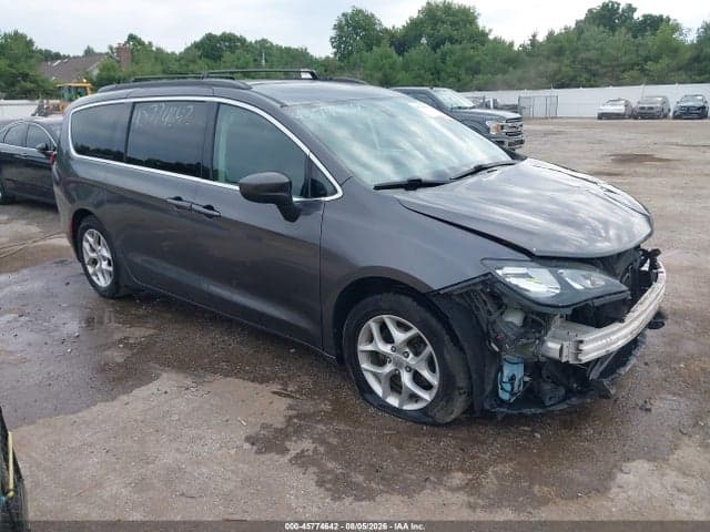 2018 CHRYSLER PACIFICA TOURING - 1