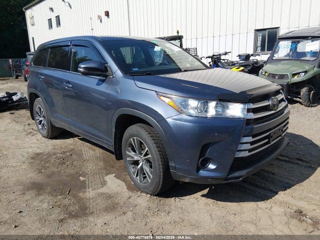 2018 TOYOTA HIGHLANDER LE - 1