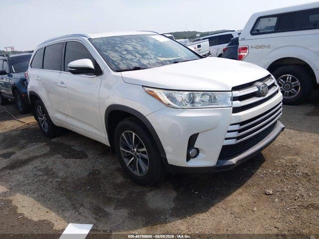 2018 TOYOTA HIGHLANDER XLE - 1