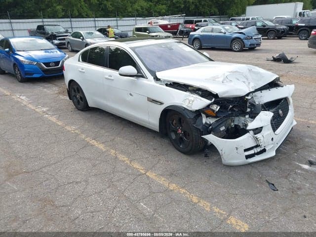 2018 JAGUAR XE 25T PREMIUM - 1