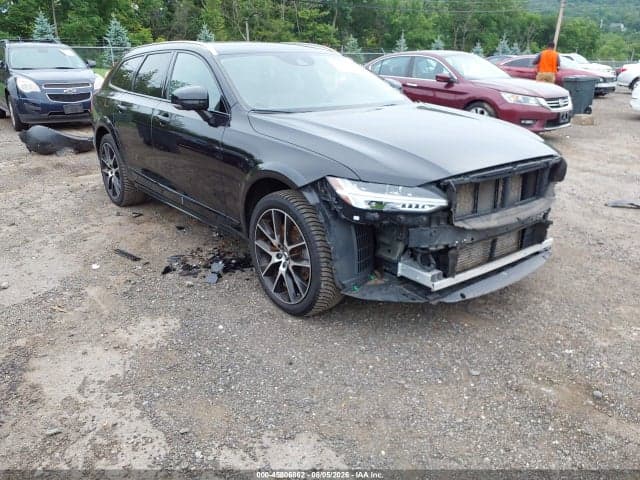 2018 VOLVO V90 CROSS COUNTRY T6 - 1