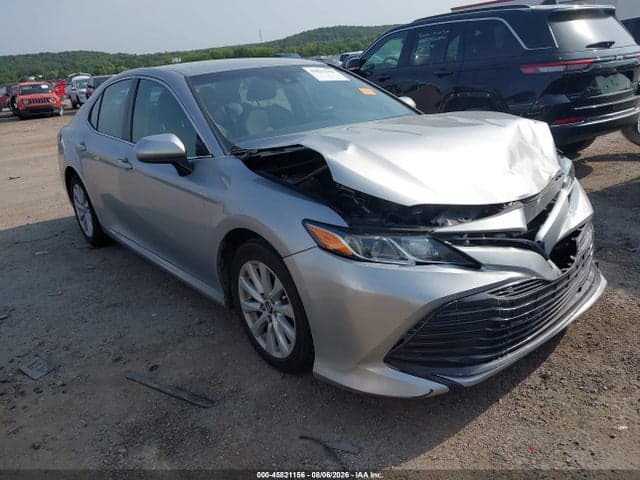 2018 TOYOTA CAMRY LE - 1