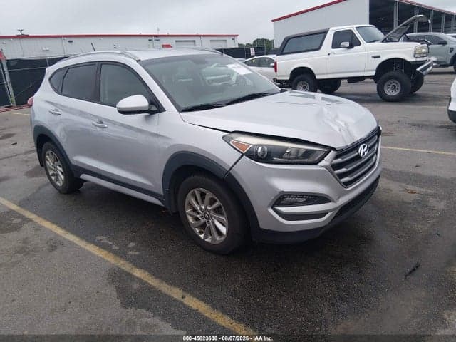 2017 HYUNDAI TUCSON SE - 1