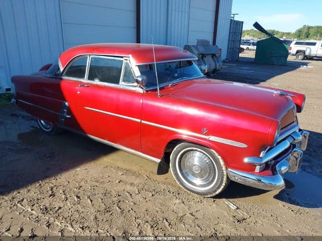 1953 FORD CRESTLINE VICTORIA